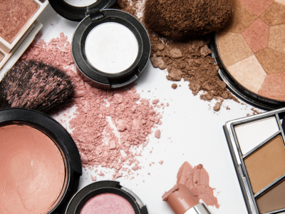 Професионален грим и декоративна козметика