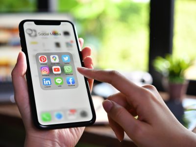 Използване на дигитални технологии и системи за управление за козметични услуги